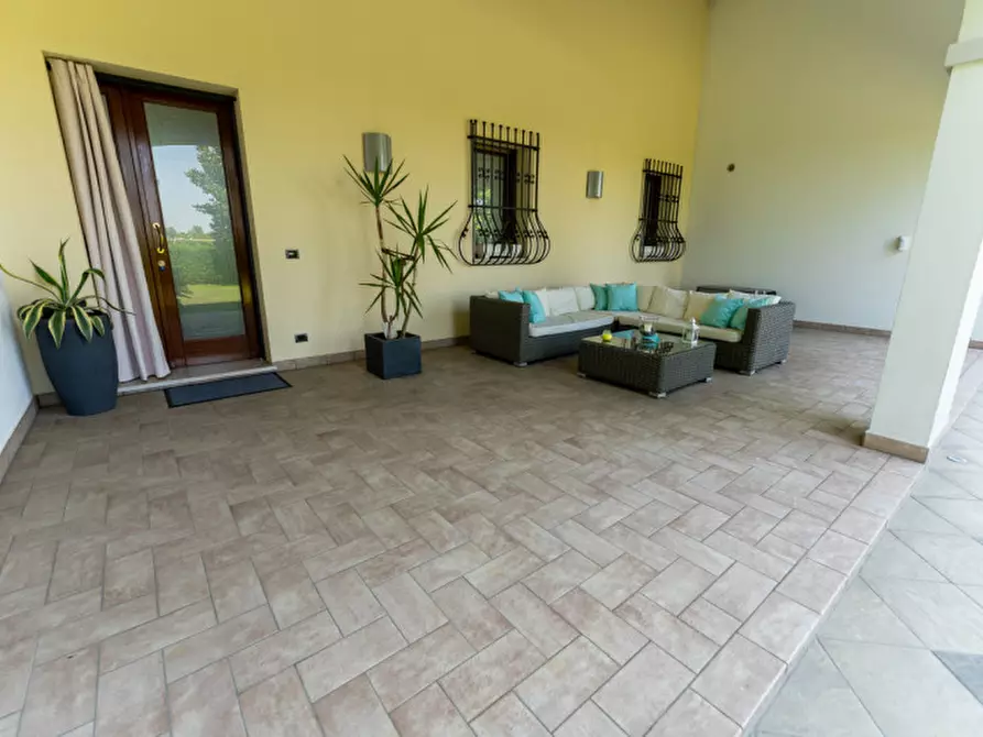 Immagine 7 di Villa in vendita  a Campolongo Maggiore