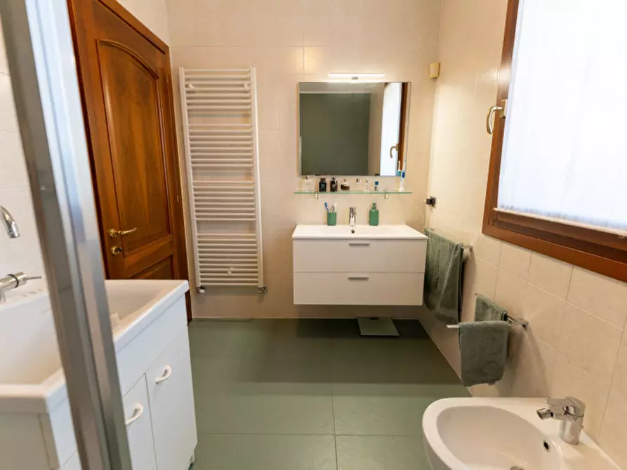 Immagine 26 di Villa in vendita  a Campolongo Maggiore