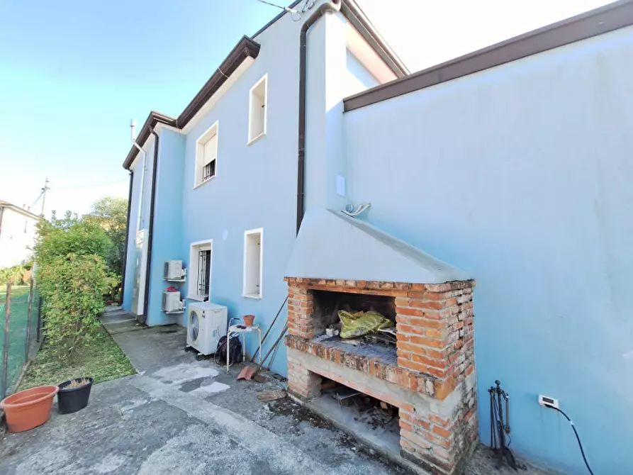 Immagine 22 di Casa bifamiliare in vendita  in Via Pietro Mascagni a Rovigo