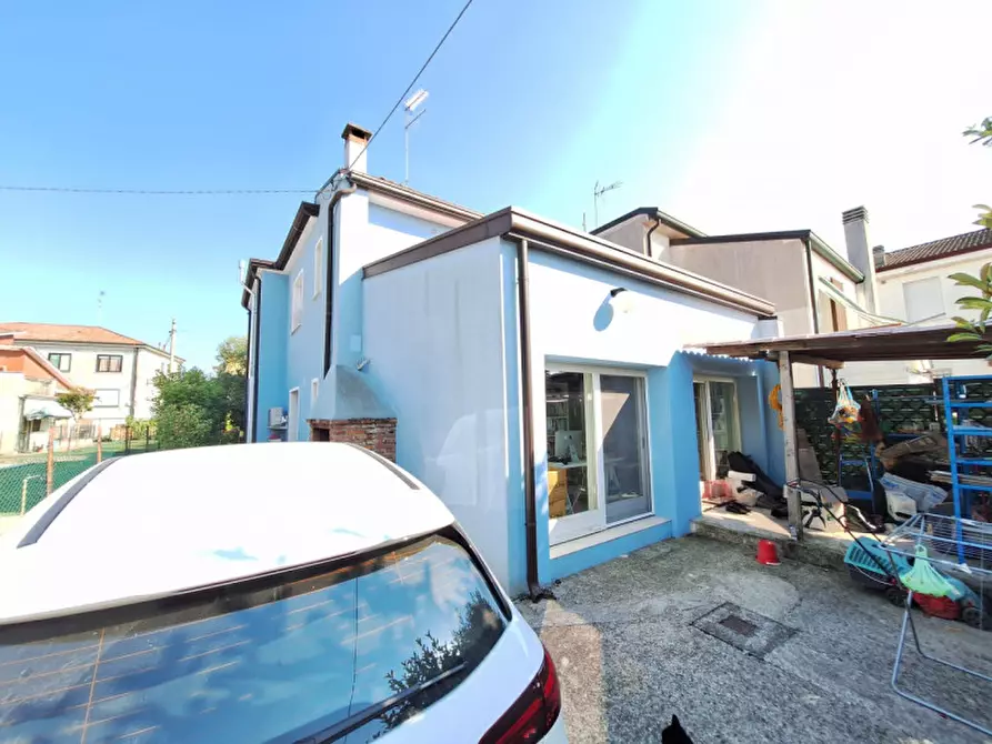 Immagine 23 di Casa bifamiliare in vendita  in Via Pietro Mascagni a Rovigo