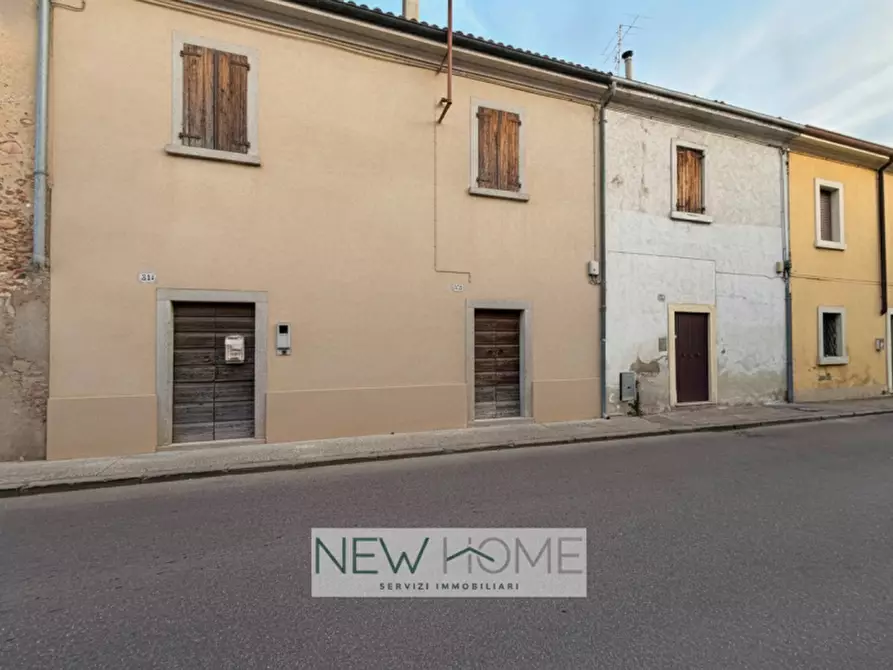 Immagine 3 di Appartamento in vendita  in via scuderlando 323 a Verona