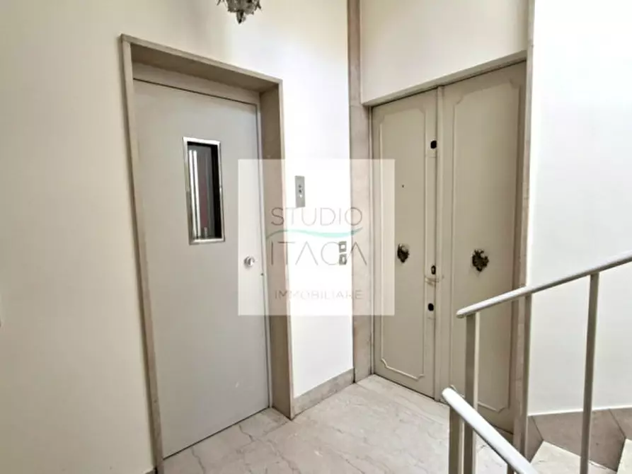 Immagine 14 di Appartamento in vendita  in via Giotto a Padova