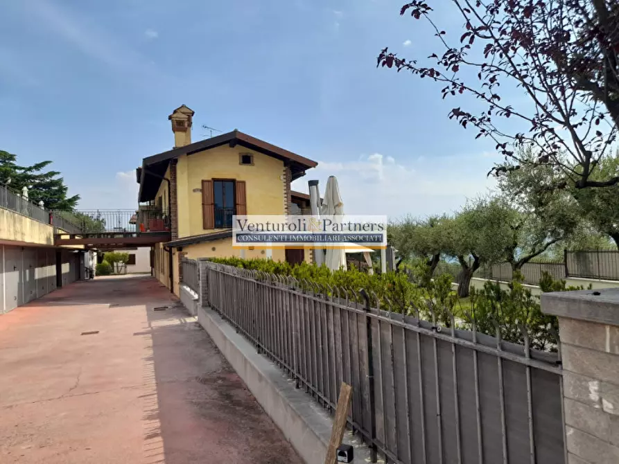 Immagine 10 di Appartamento in affitto  in Via Barcuzzi a Lonato del Garda