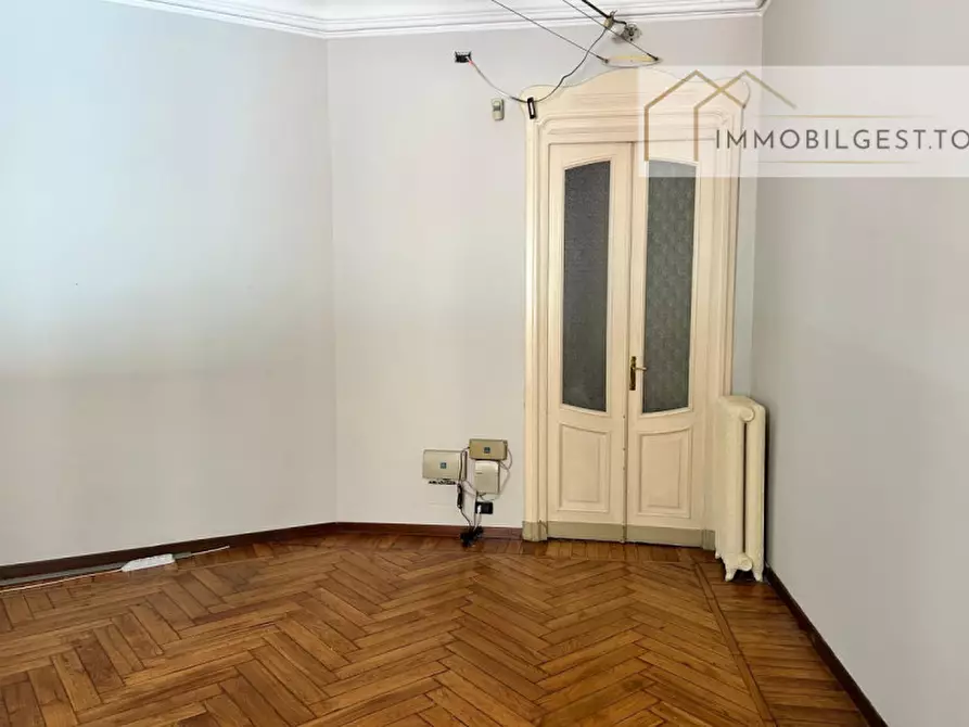 Immagine 1 di Ufficio in affitto  in C.so Sommeiller 32 a Torino