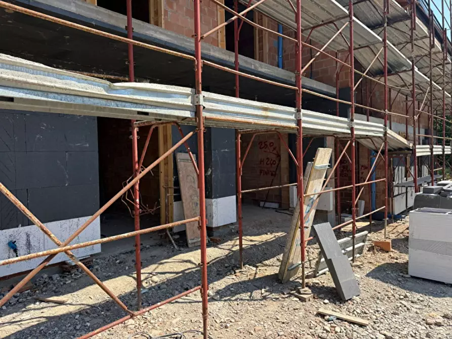 Immagine 7 di Villa in vendita  in Via Bonini, 7 a San Polo D'enza