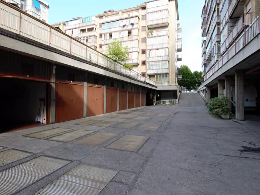 Immagine 29 di Attico in vendita  in Via Monte Pasubio, 23 a Torino