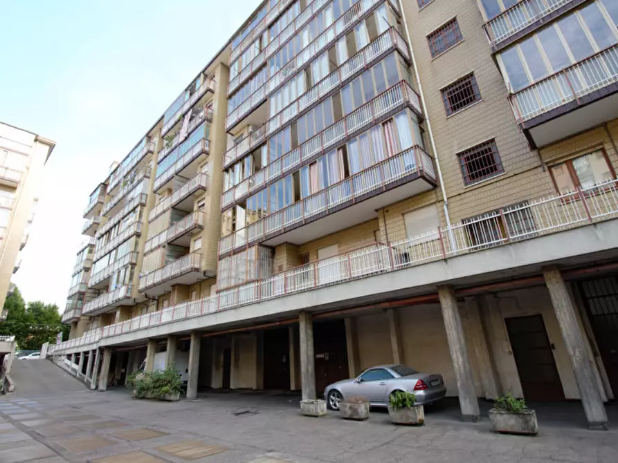 Immagine 30 di Attico in vendita  in Via Monte Pasubio, 23 a Torino
