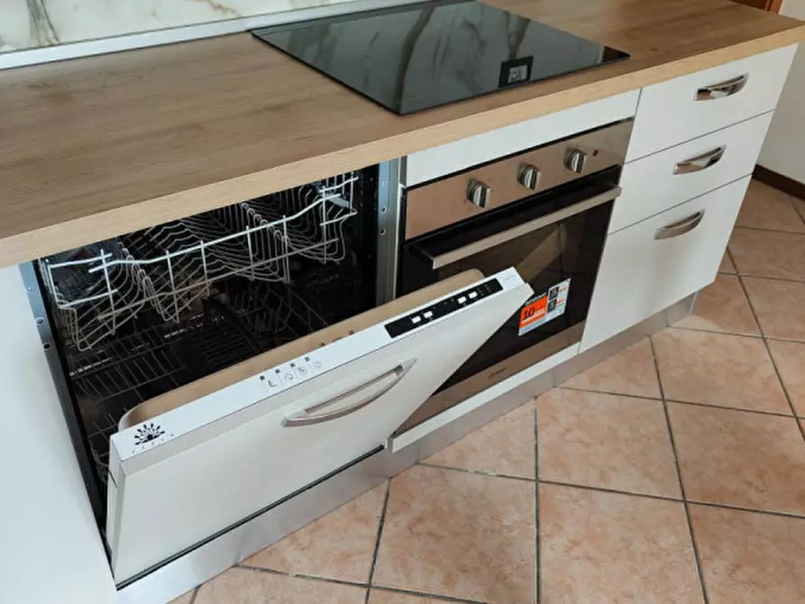 Immagine 7 di Appartamento in vendita  a Rovigo