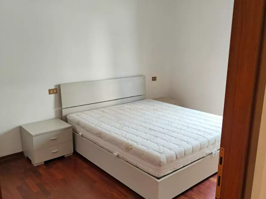 Immagine 10 di Appartamento in vendita  a Rovigo