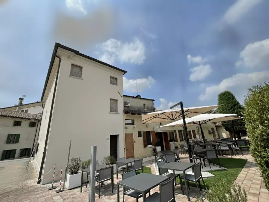 Immagine 1 di Attività commerciale in vendita  in VIA PONTE DI PAGNANO a Asolo