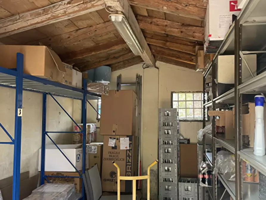 Immagine 32 di Attività commerciale in vendita  in VIA PONTE DI PAGNANO a Asolo