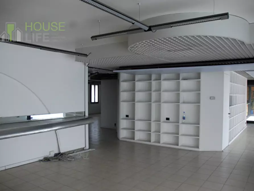 Immagine 7 di Ufficio in vendita  in Via Guglielmo Marconi a Thiene