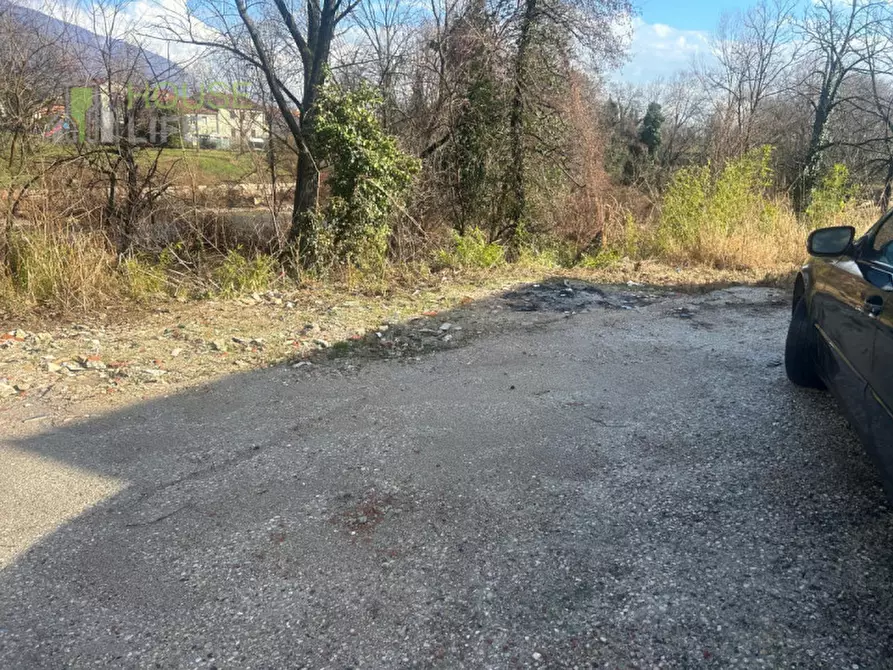 Immagine 13 di Terreno in vendita  in Via Pontaron a Caldogno
