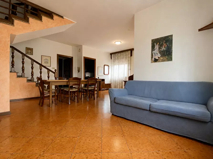 Immagine 4 di Casa bifamiliare in vendita  in Via Strada Alta a Bressanvido