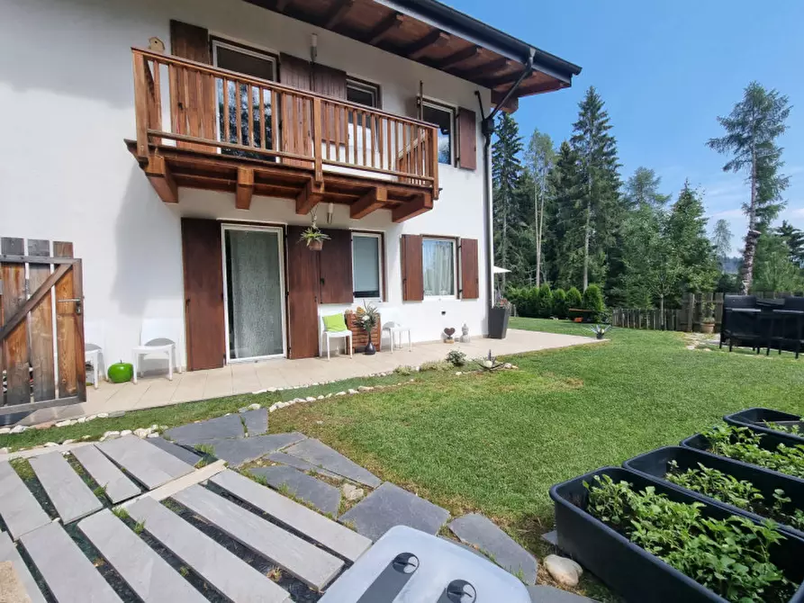 Immagine 4 di Appartamento in vendita  a Borgo D'anaunia