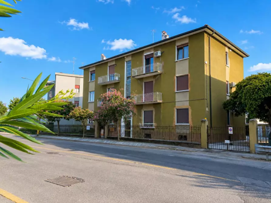 Immagine 1 di Appartamento in vendita  in Viale Gian Giorgio Trissino a Vicenza