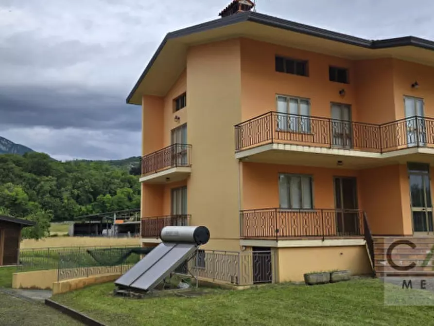 Immagine 1 di Casa bifamiliare in vendita  in Via Sottocollina nr.2 a Montereale Valcellina