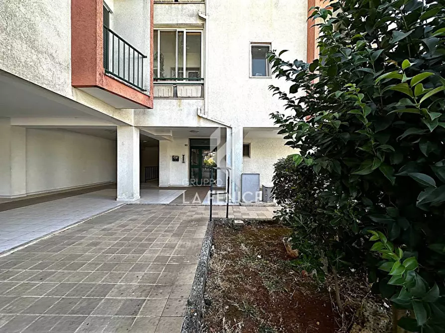 Immagine 3 di Appartamento in vendita  in Via della Resistenza 43A a Martina Franca