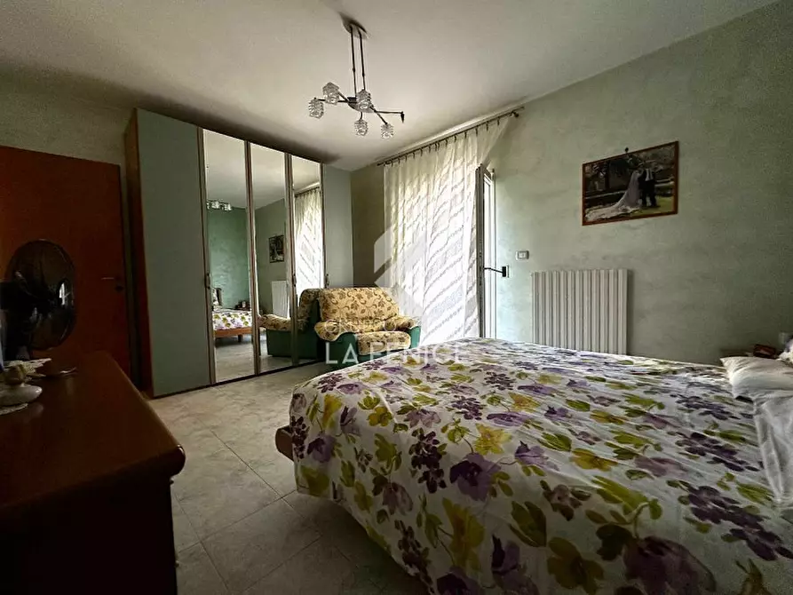 Immagine 28 di Appartamento in vendita  in Via della Resistenza 43A a Martina Franca