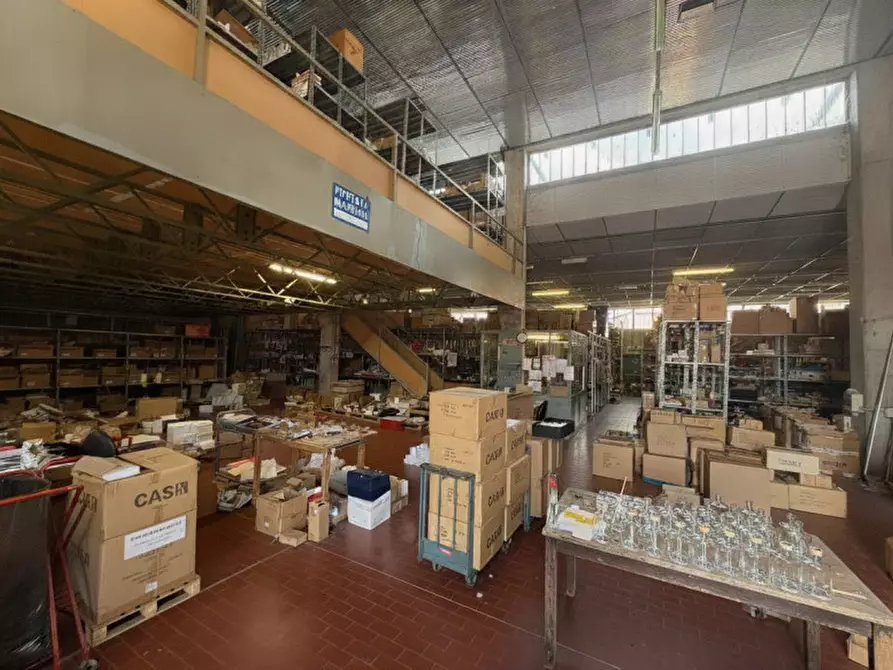 Immagine 4 di Capannone industriale in vendita  in Via Antonio Meucci a Rubano