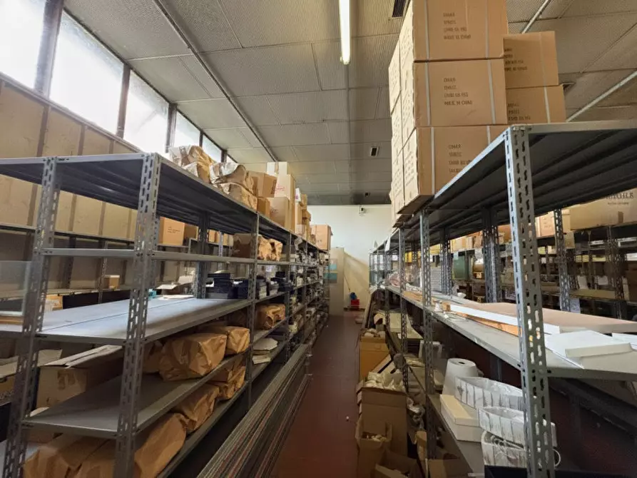 Immagine 5 di Capannone industriale in vendita  in Via Antonio Meucci a Rubano
