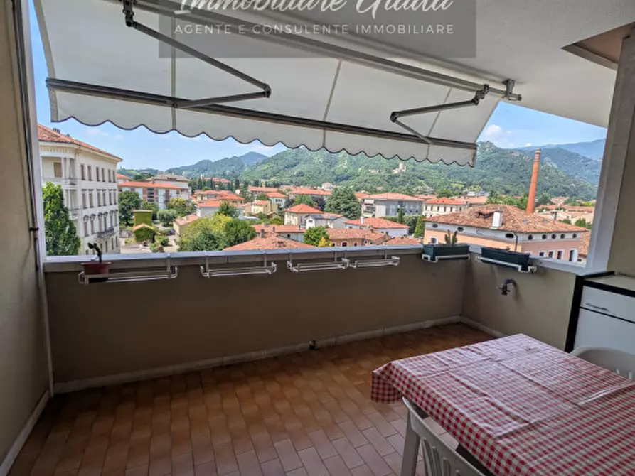 Immagine 2 di Appartamento in vendita  a Vittorio Veneto