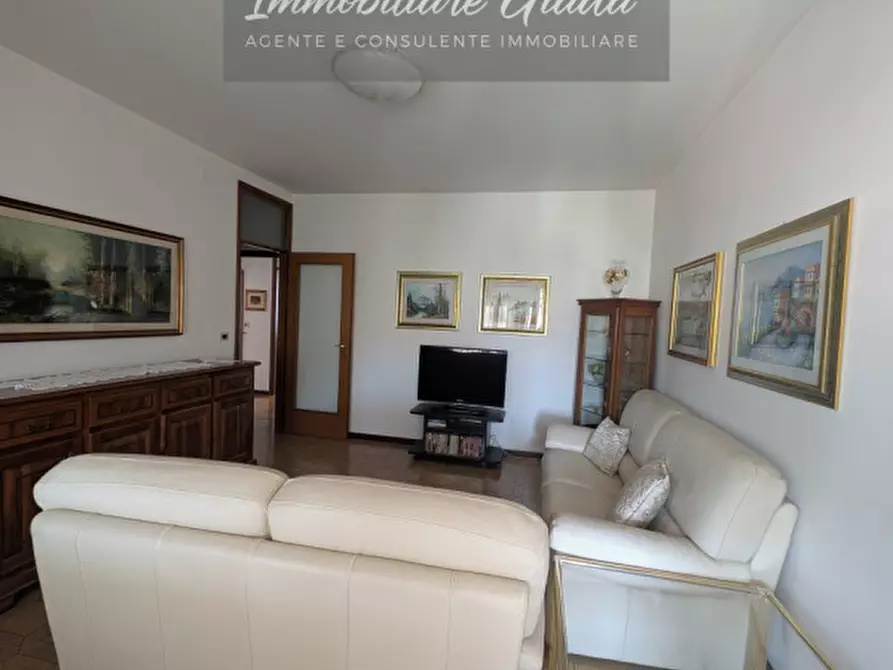 Immagine 6 di Appartamento in vendita  a Vittorio Veneto