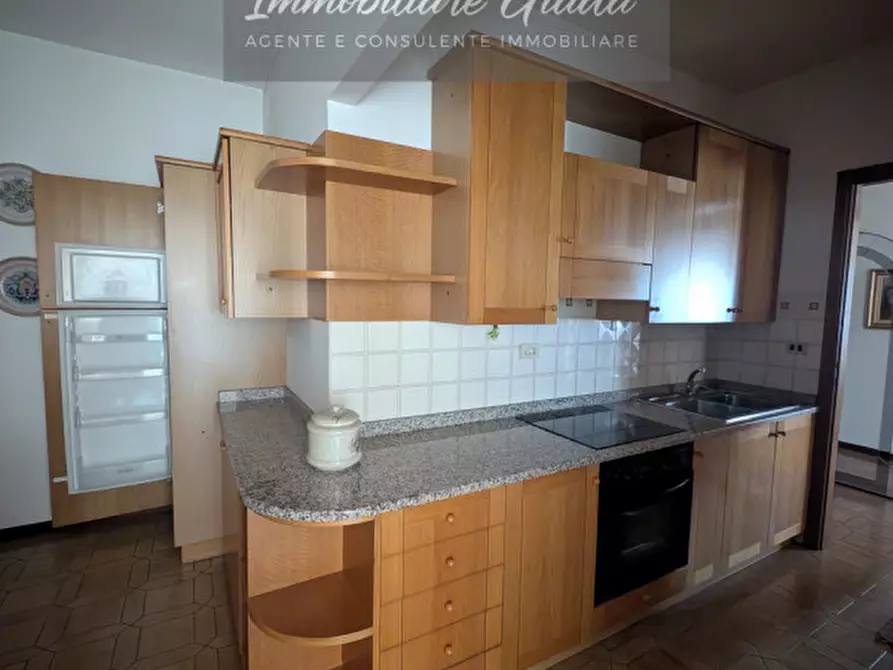 Immagine 8 di Appartamento in vendita  a Vittorio Veneto