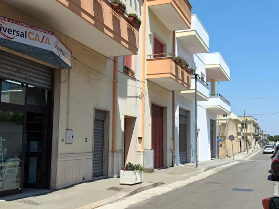 Immagine 2 di Negozio in vendita  in Via Piave a Matino