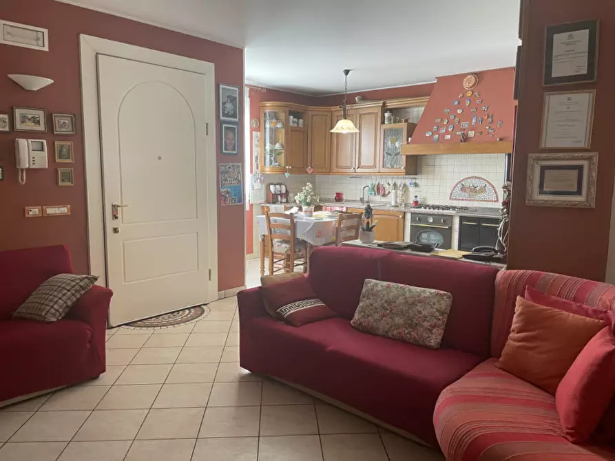 Immagine 3 di Casa bifamiliare in vendita  in VIA CASELLE a Piove Di Sacco