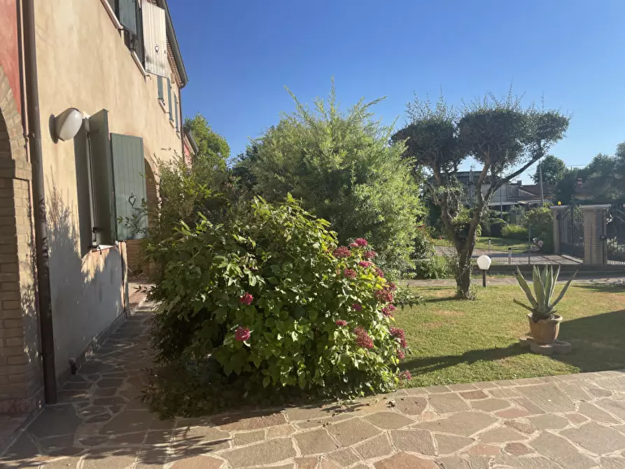 Immagine 29 di Casa bifamiliare in vendita  in VIA CASELLE a Piove Di Sacco