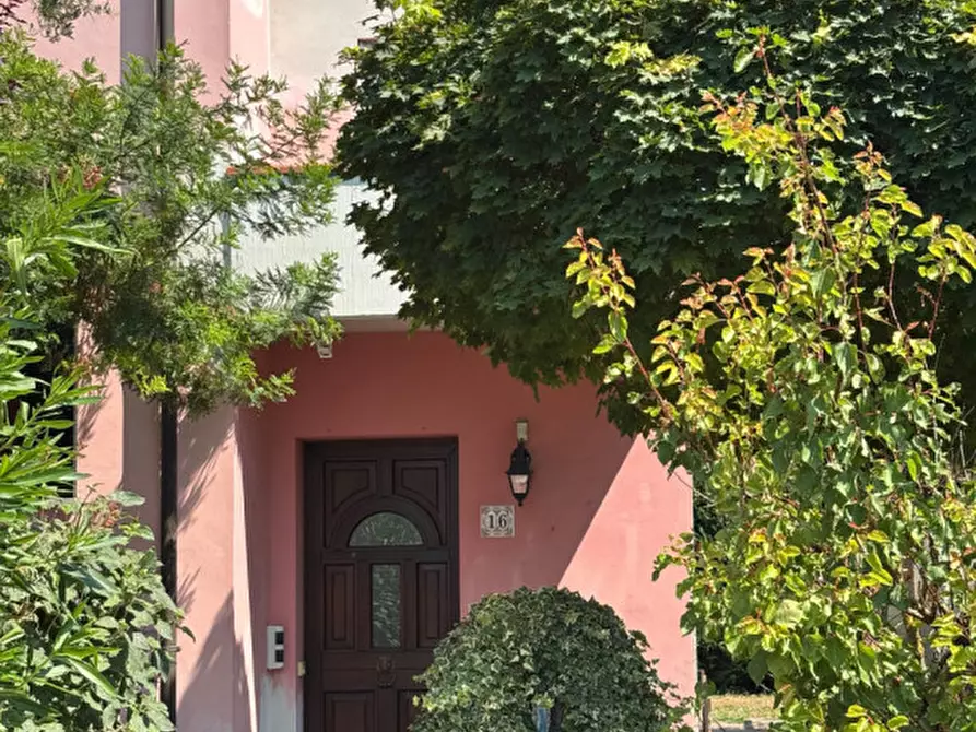 Immagine 1 di Villetta a schiera in vendita  a Fratta Polesine