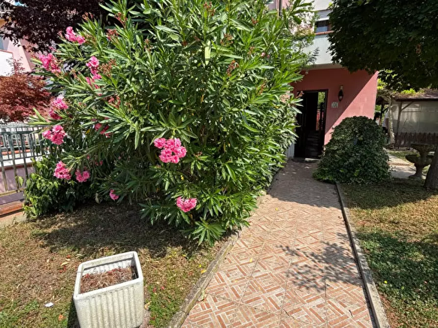 Immagine 6 di Villetta a schiera in vendita  a Fratta Polesine