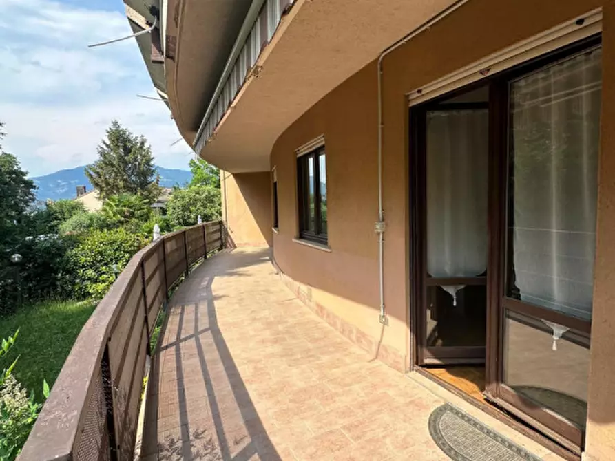Immagine 1 di Villetta a schiera in vendita  in via Tullio Odorizzi 57 a Trento