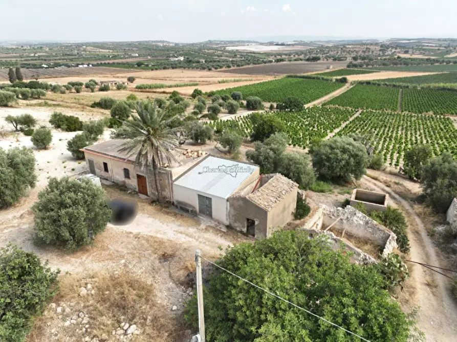 Immagine 1 di Casa indipendente in vendita  in contrada bonivini a Noto