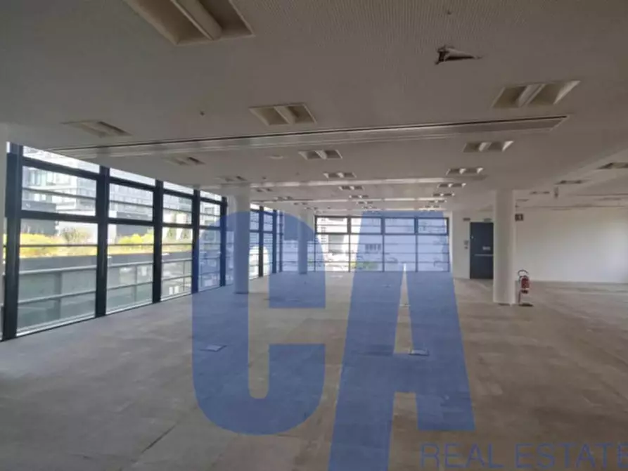 Immagine 1 di Ufficio in affitto  in VIALE SARCA a Milano