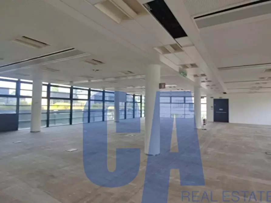 Immagine 16 di Ufficio in affitto  in VIALE SARCA a Milano