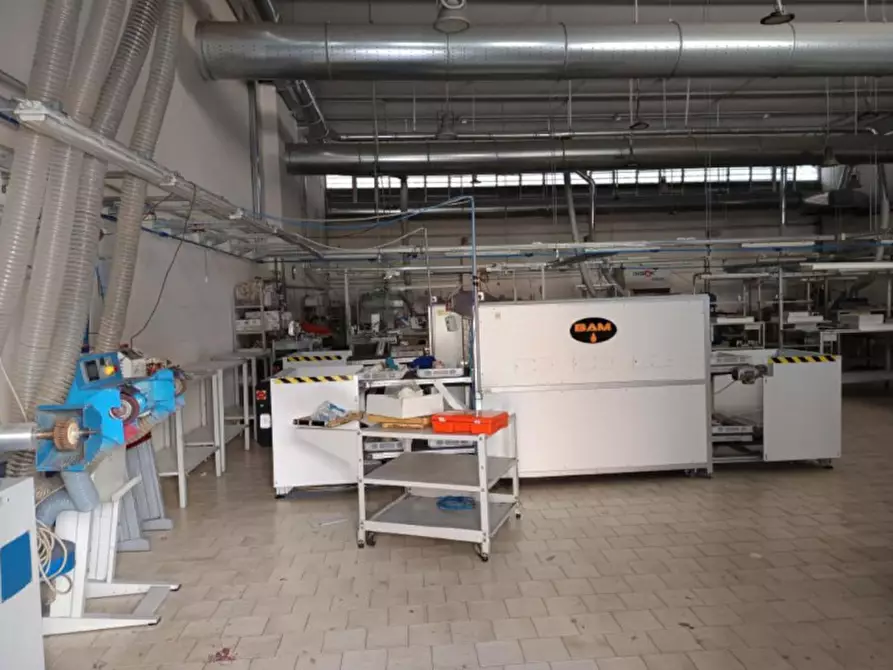 Immagine 4 di Capannone industriale in vendita  in Corso Malta, 150, 80141 Napoli NA, Italia a Napoli