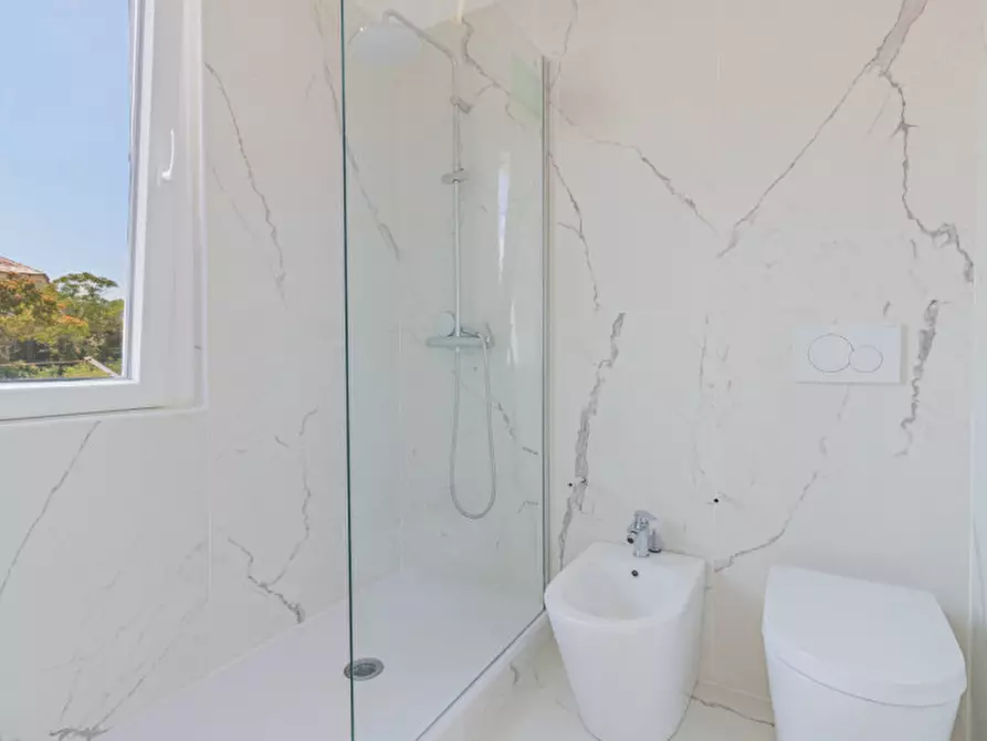 Immagine 22 di Appartamento in vendita  in Via Formica 9 a Savona