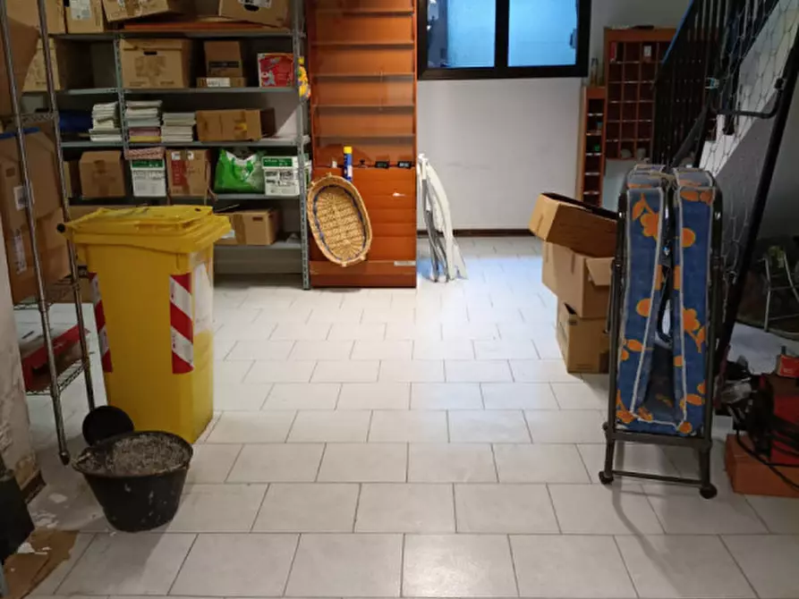 Immagine 13 di Attività commerciale in vendita  a Saonara