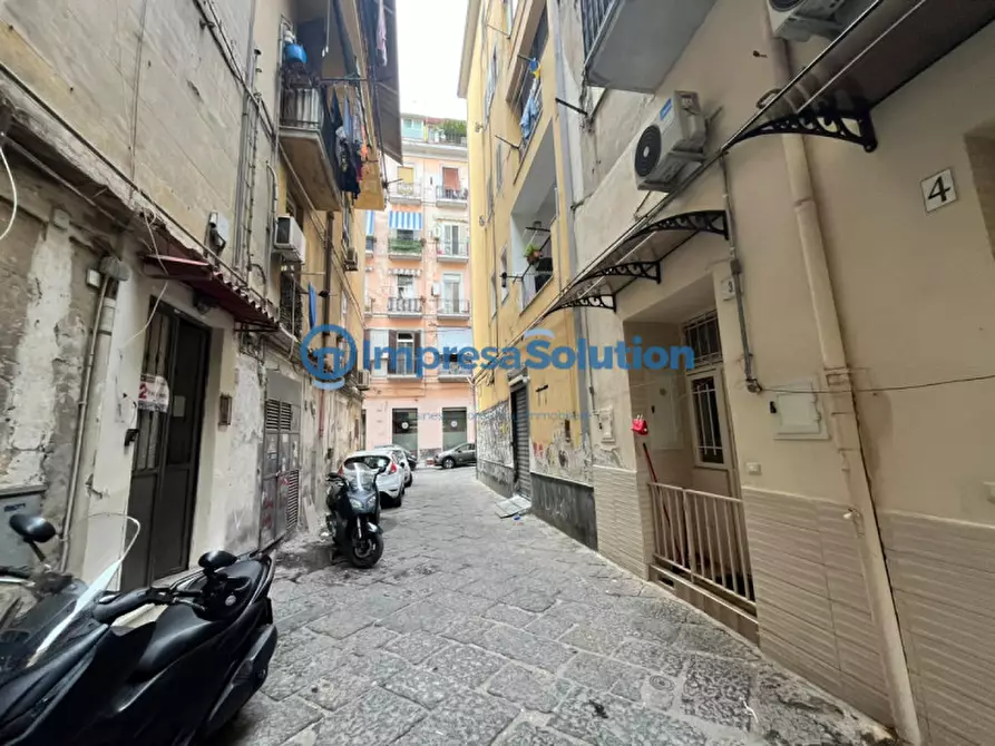 Immagine 1 di Appartamento in affitto  in Supportico Carminiello al Mercato a Napoli