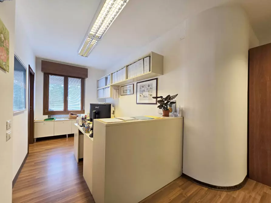 Immagine 2 di Ufficio in affitto  a Treviso