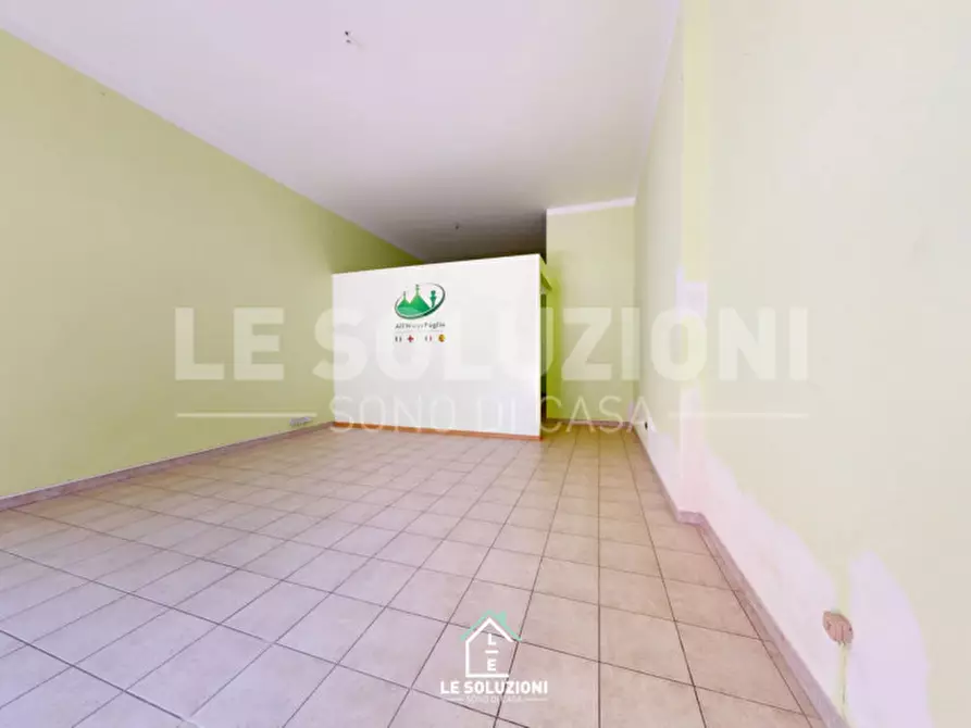 Immagine 8 di Ufficio in affitto  in Via Federico II 27 a Putignano