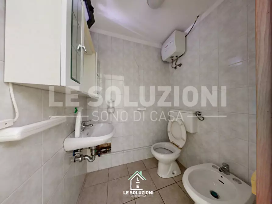 Immagine 10 di Ufficio in affitto  in Via Federico II 27 a Putignano