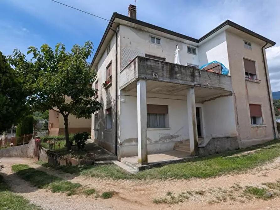 Immagine 2 di Casa bifamiliare in vendita  in Via Cà Rossa, 8 a Zugliano