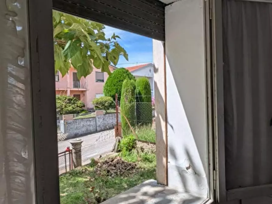 Immagine 5 di Casa bifamiliare in vendita  in Via Cà Rossa, 8 a Zugliano