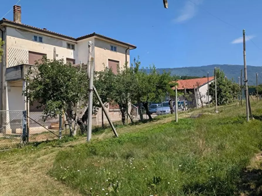 Immagine 8 di Casa bifamiliare in vendita  in Via Cà Rossa, 8 a Zugliano