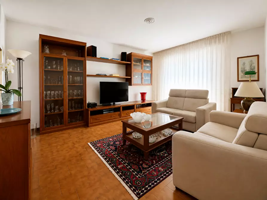 Immagine 4 di Appartamento in vendita  in località roncafort 14 a Trento