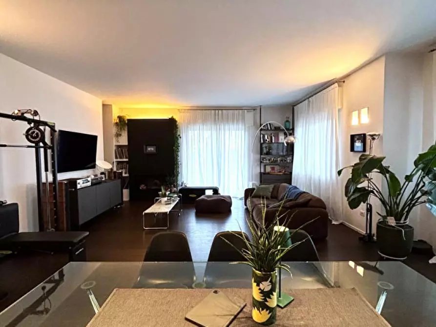 Immagine 8 di Appartamento in vendita  in viale Castrocaro a Riccione