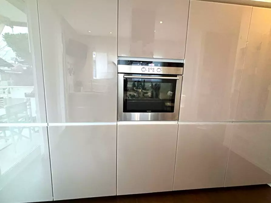 Immagine 13 di Appartamento in vendita  in viale Castrocaro a Riccione